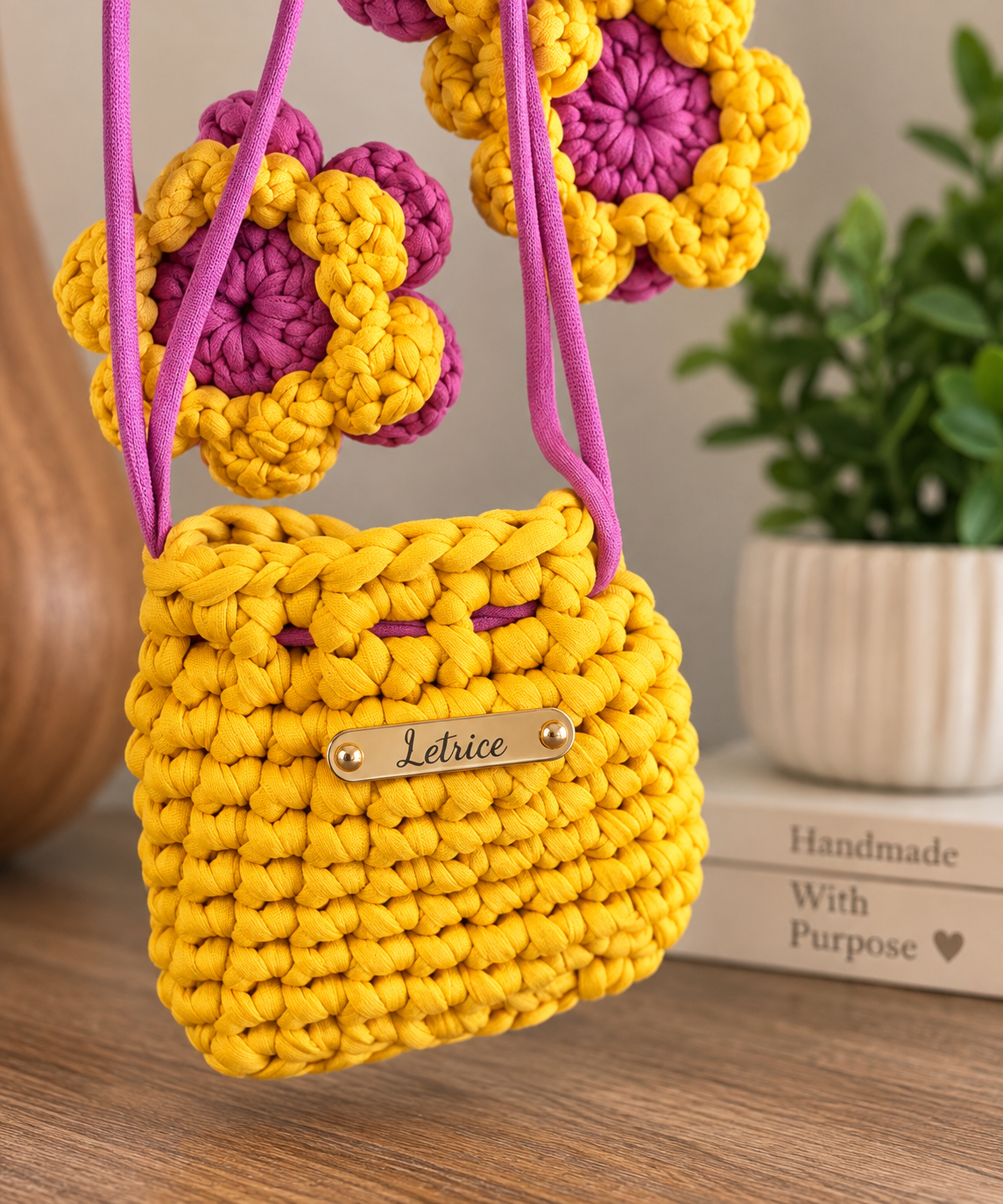 petal pouch